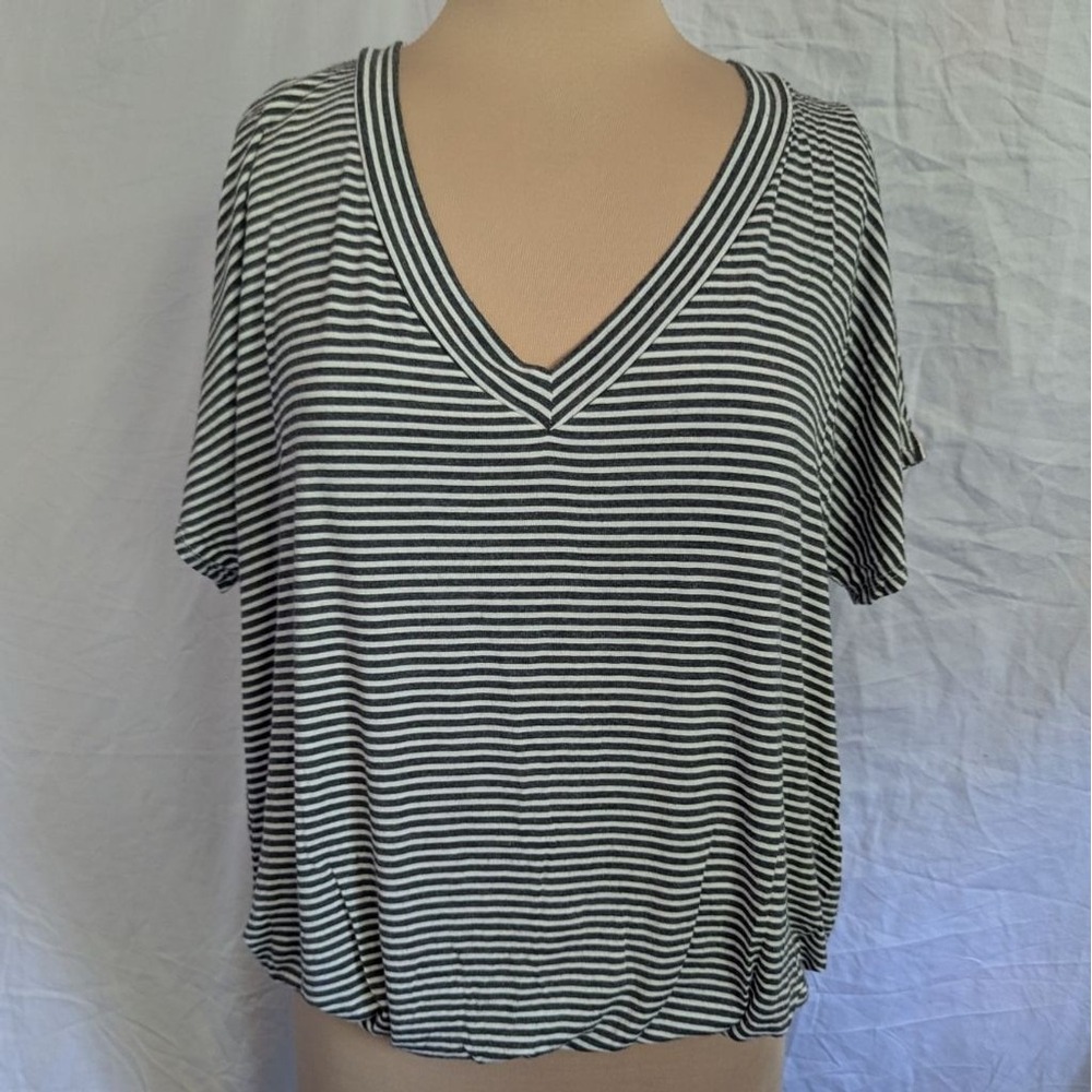 Grey White Striped V-Neck Short Sleeve Bubble Hem Shirt Top Minimalist Nautical